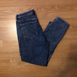 hollister high rise mom jeans